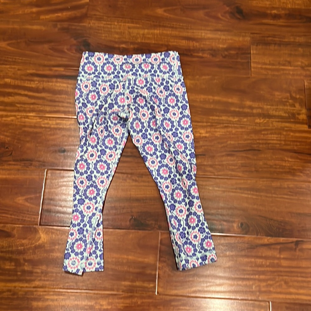 Lululemon Wunder Under cropped leggings. Size 4.